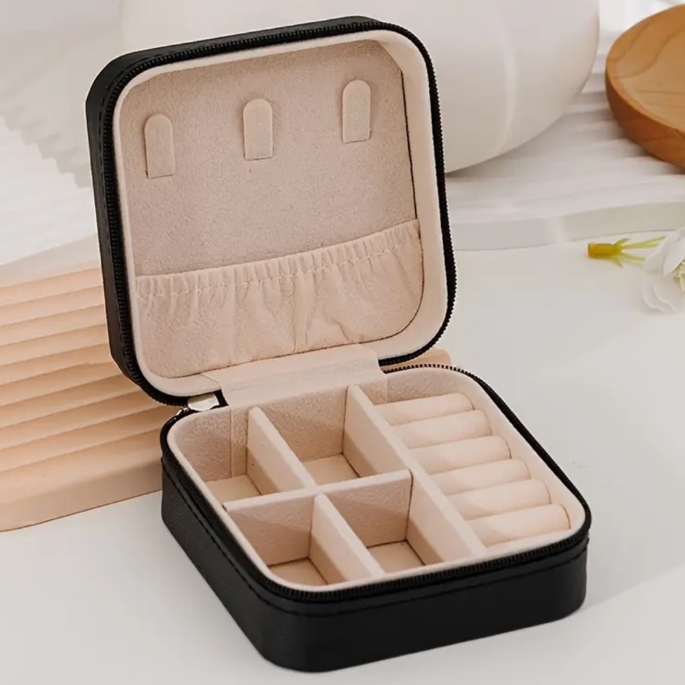 NEW| 1pc Black Jewelry Box Convenient Storage for Rings,Necklaces & Earrings - Picture 4 of 6